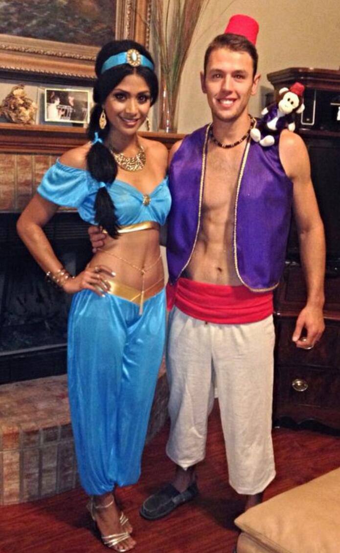 20. Jasmine and Aladdin Halloween Costumes