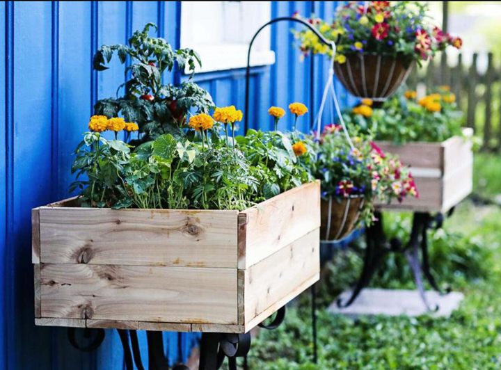 26. Raised Bed From Upcycled Table