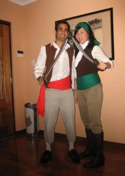 10. DIY Couple Pirates Costumes