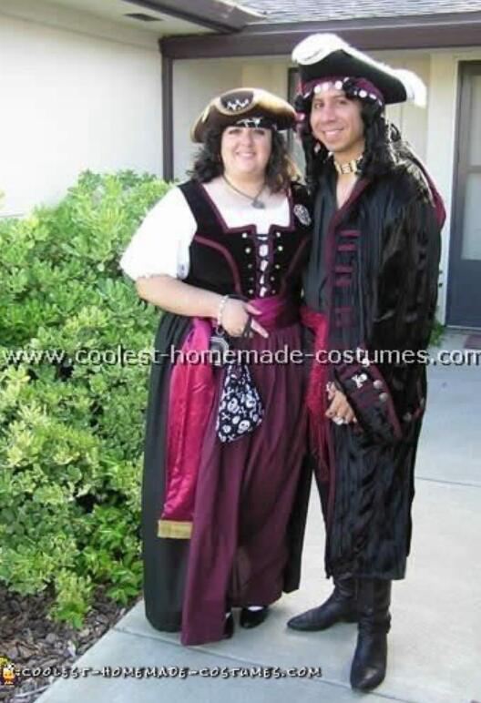 20. DIY Pirate Couple Costume